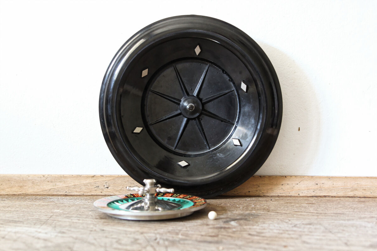 Bakelite roulette