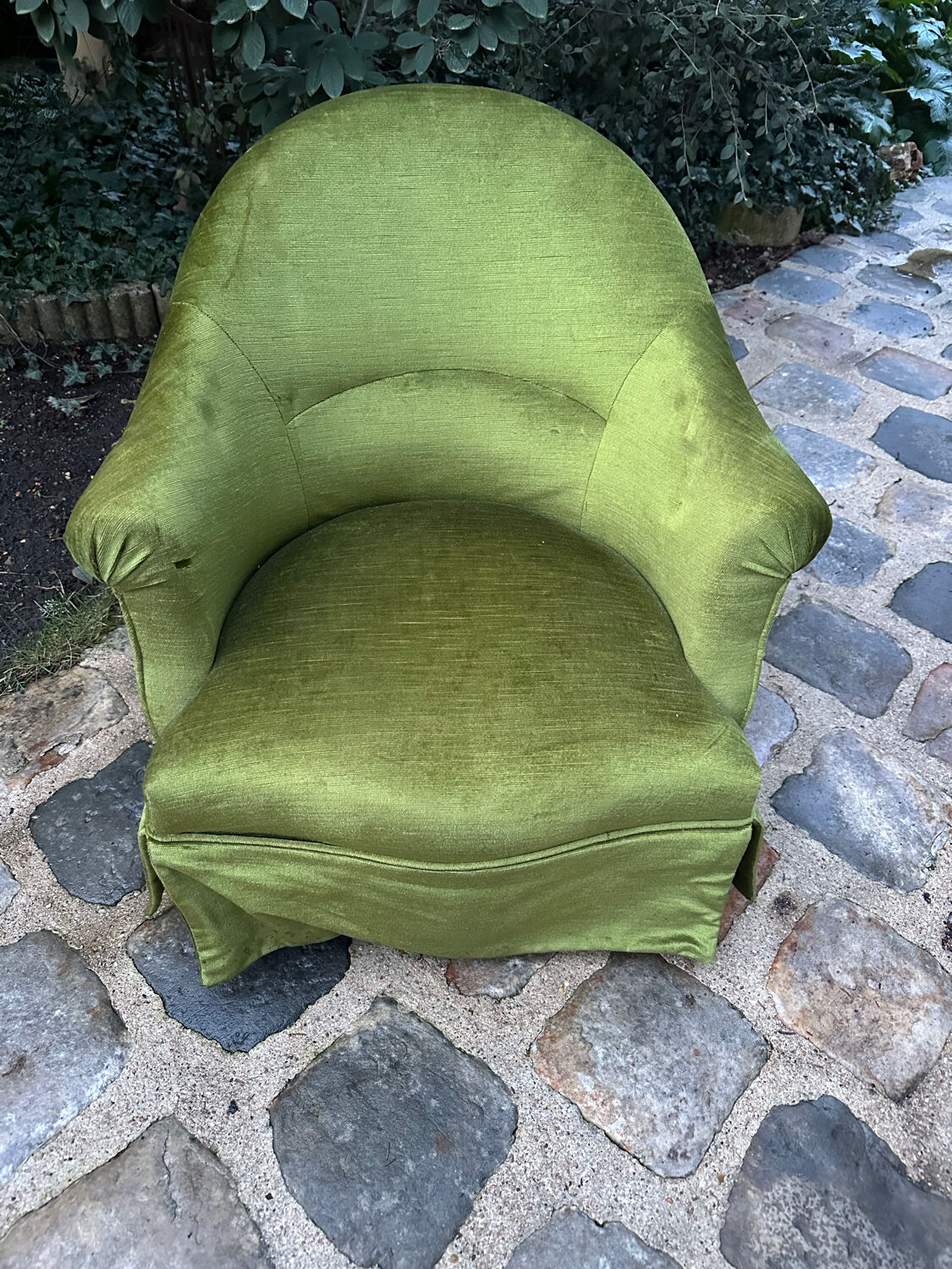 Fauteuil crapaud en velours vert