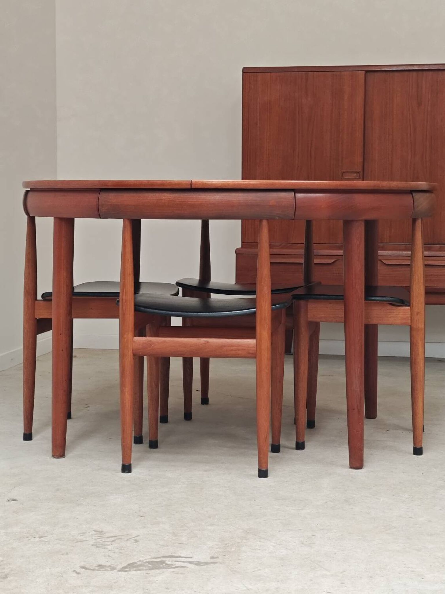 Table de repas et 4 chaises par Hans Olsen pour Frem Rojle  Danemark