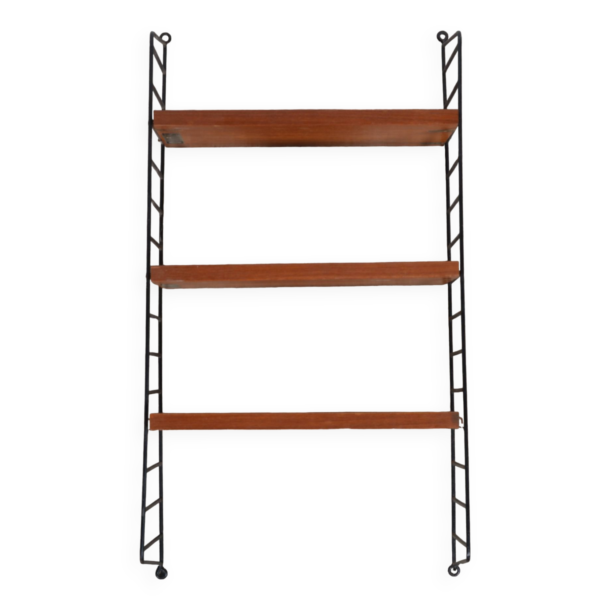 String shelves 3 wooden shelves