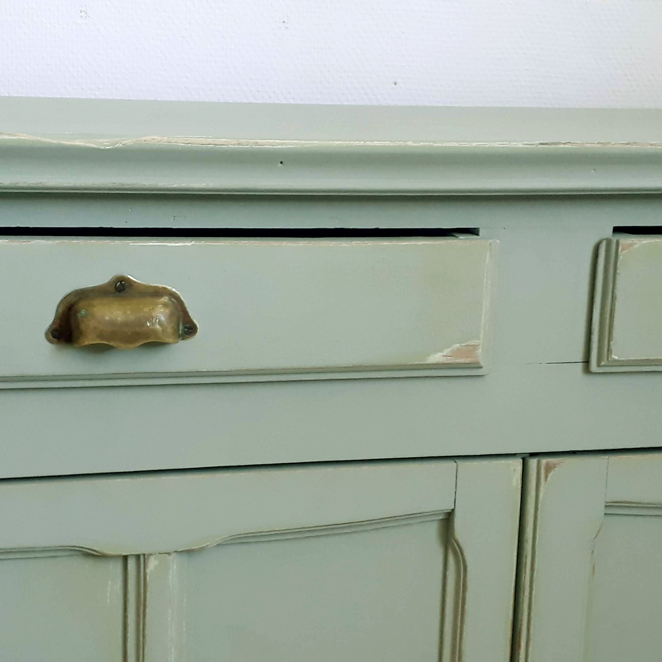 Buffet 2 doors green powder