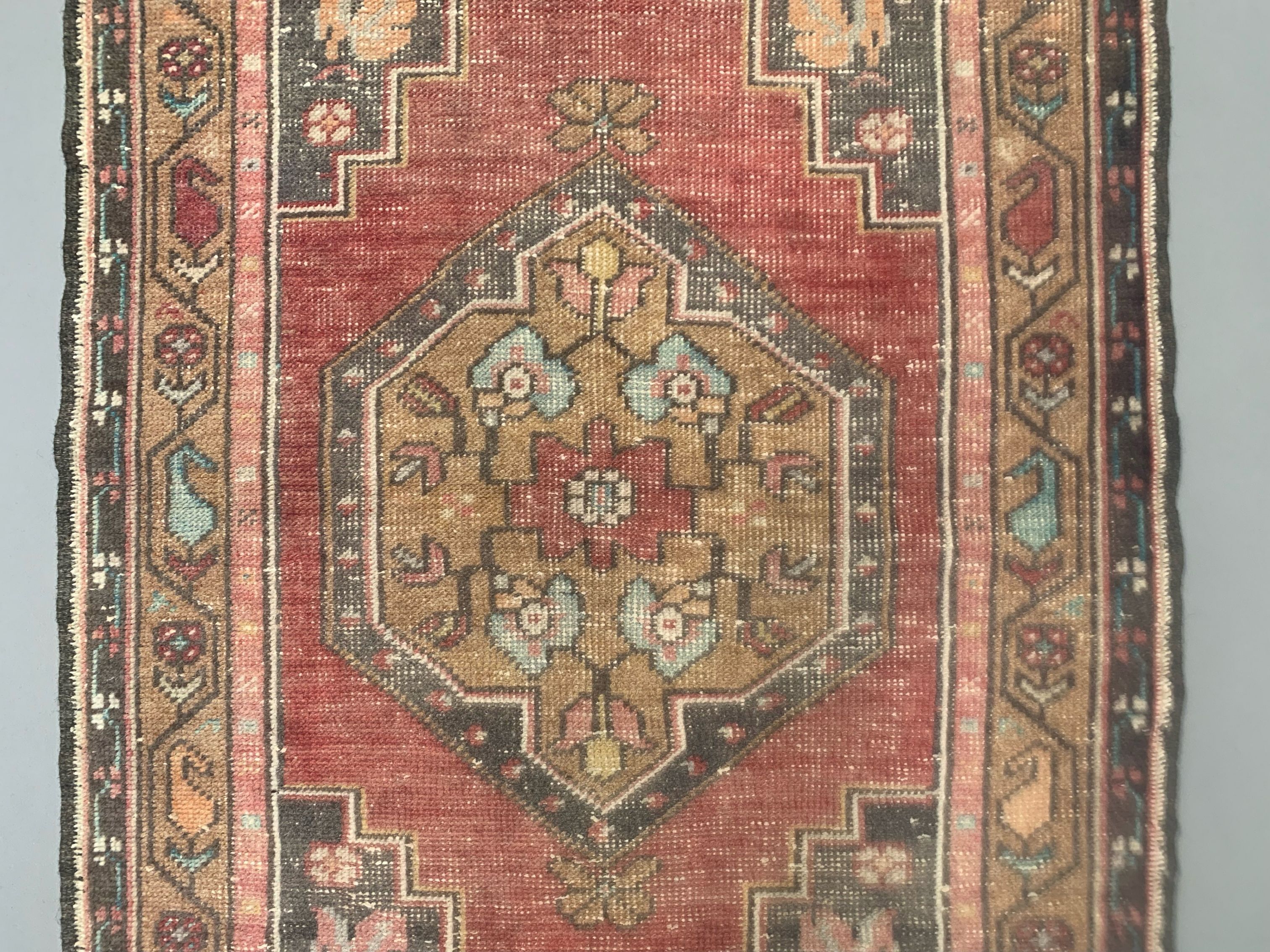 Vintage turkish oushak rug 150x87 cm carpet