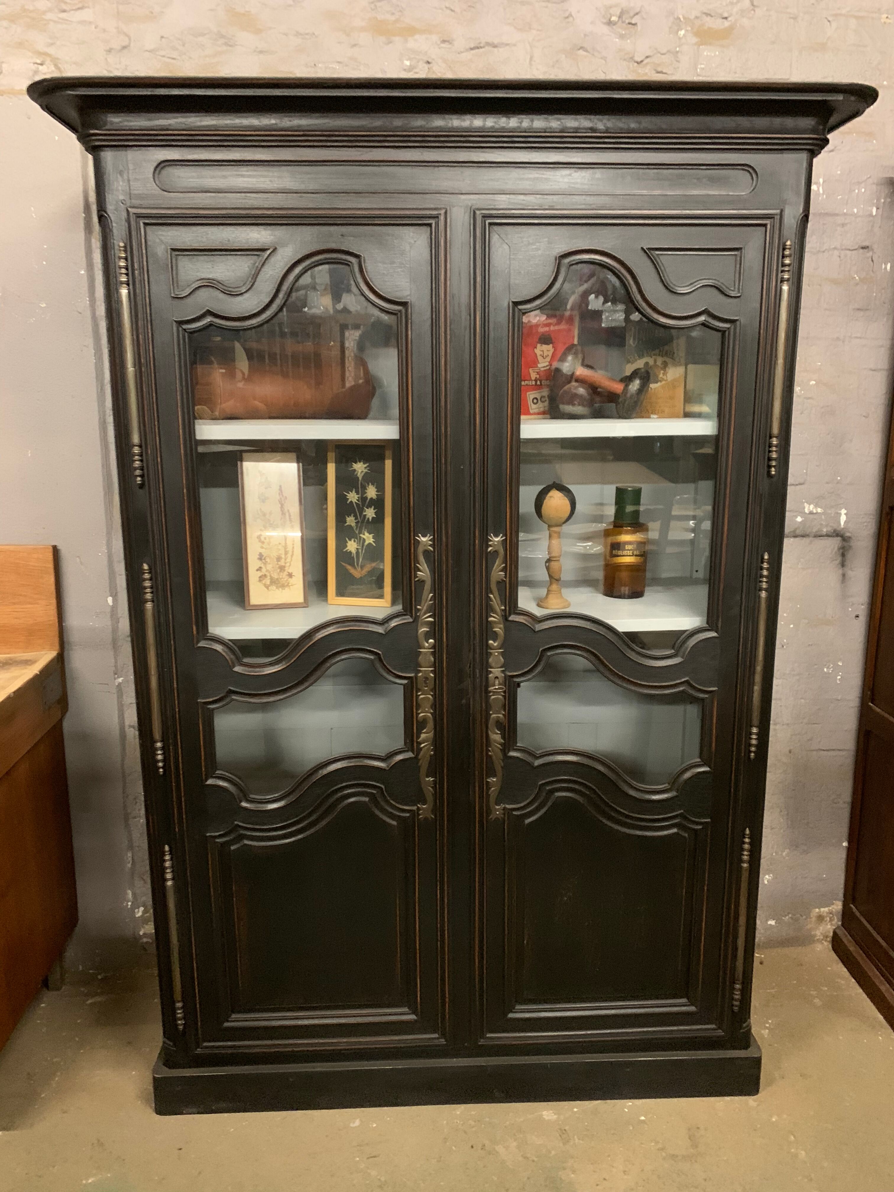 Old library in oak 19th