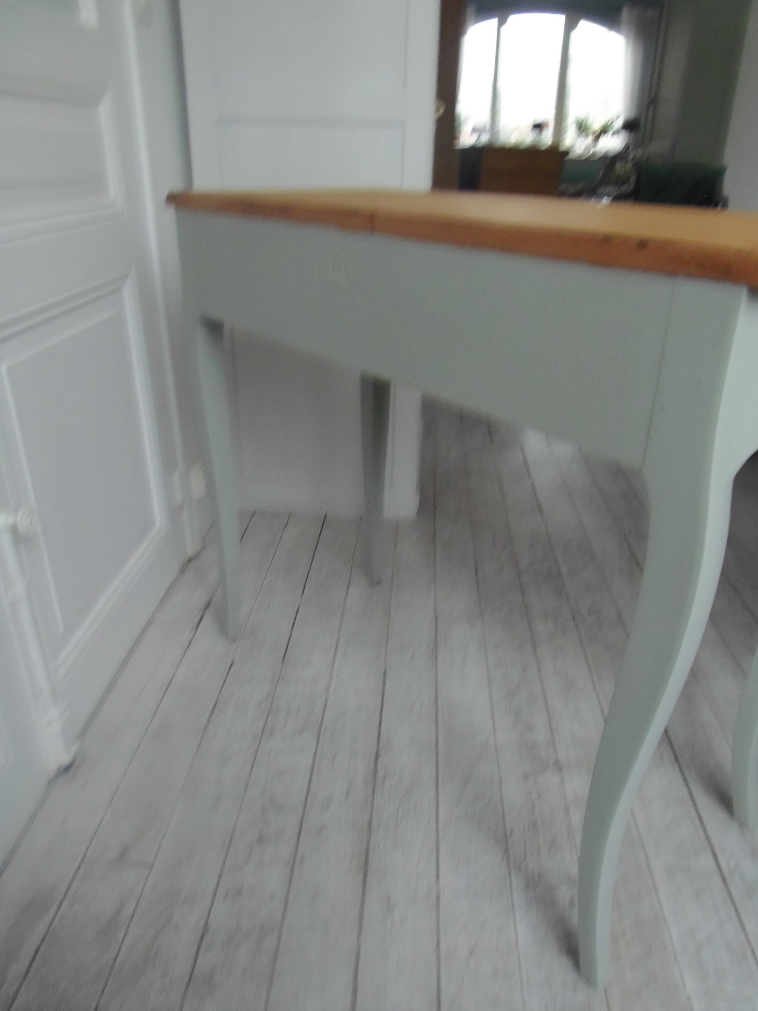 Console, side desk of beautiful craftsmanship re-enchanted in verdigris