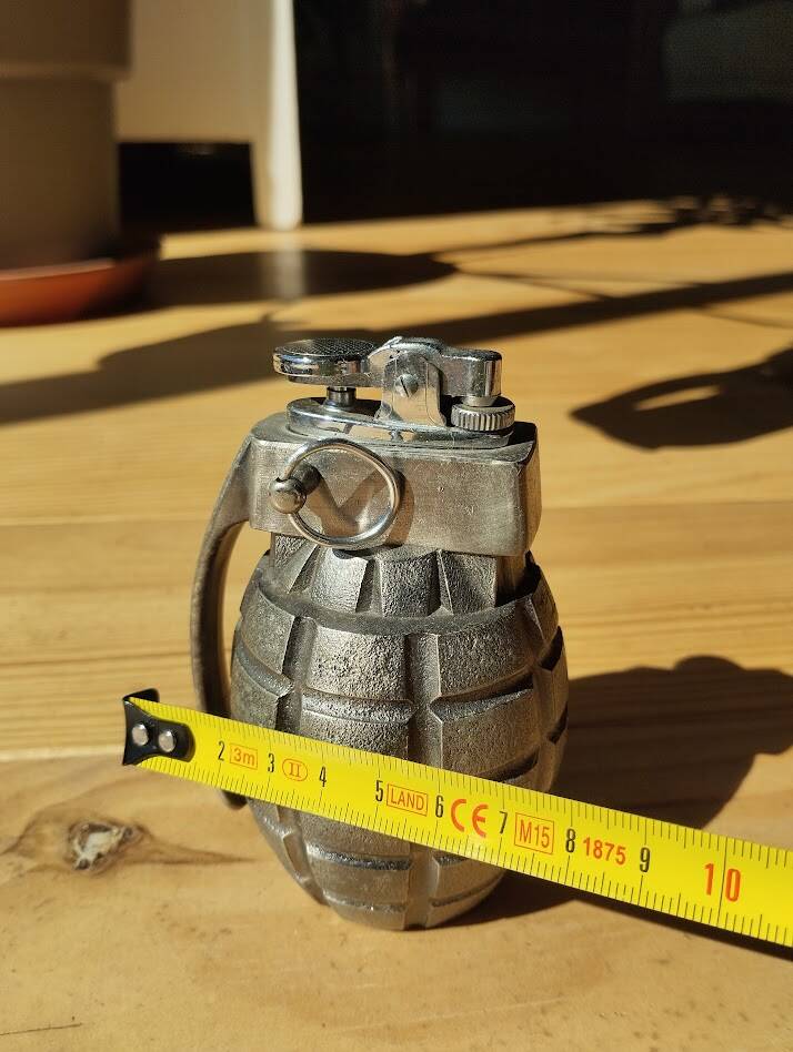 Briquet de table Vintage Grenade "Combat P.G.L." Japan 1950/60 - Complet