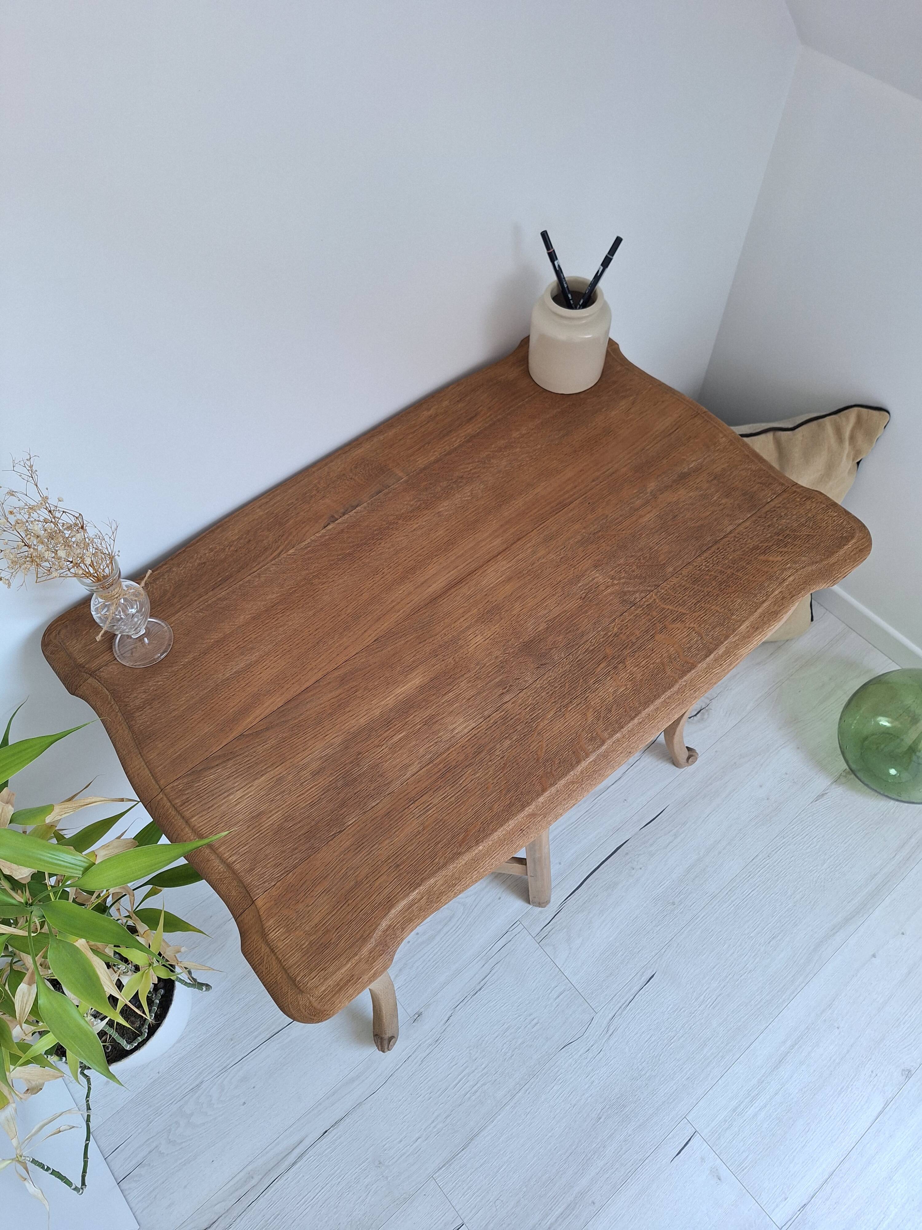 Occasional table, antique desk in solid oak in Louis XV style.
