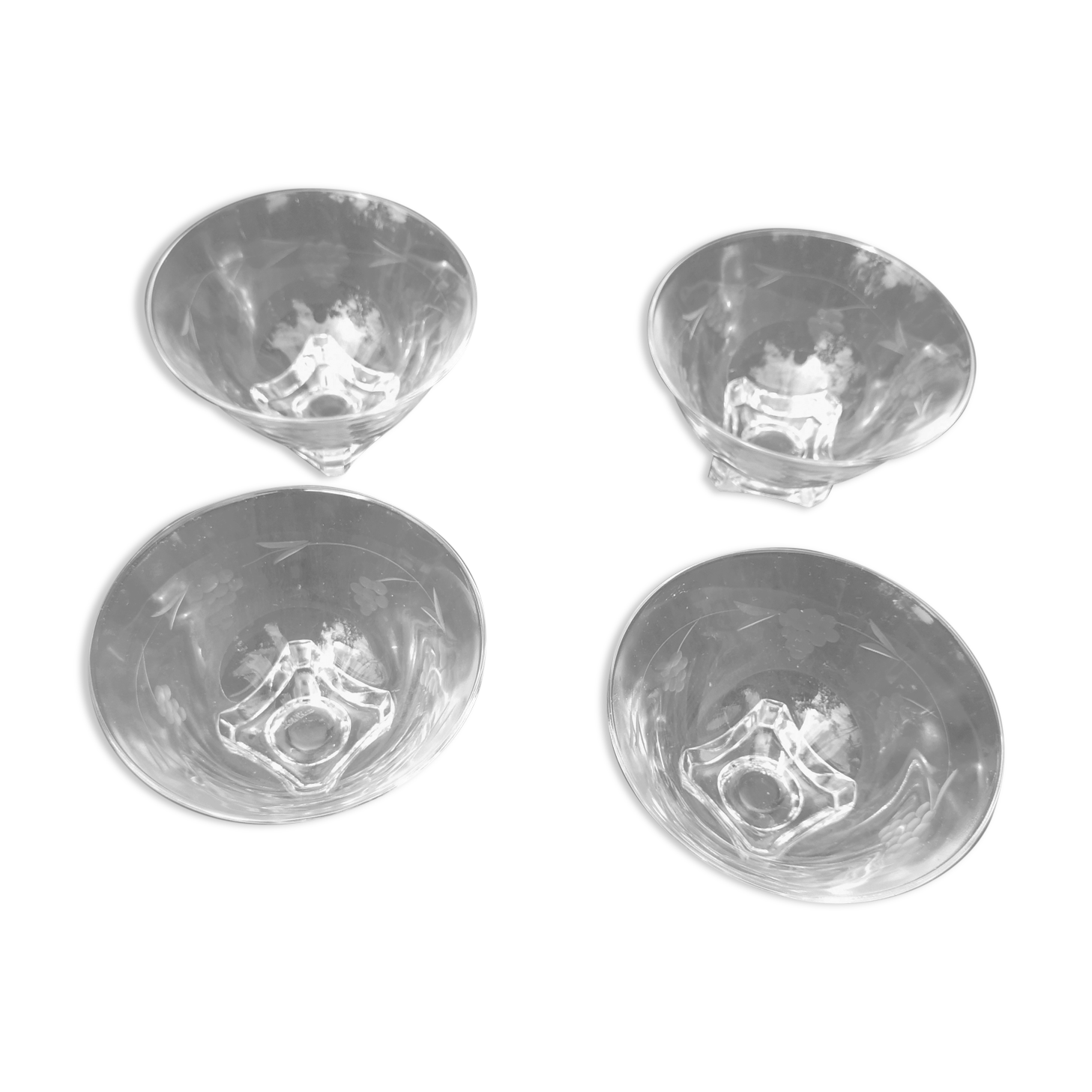 Set of 4 glasses of ice or champagne