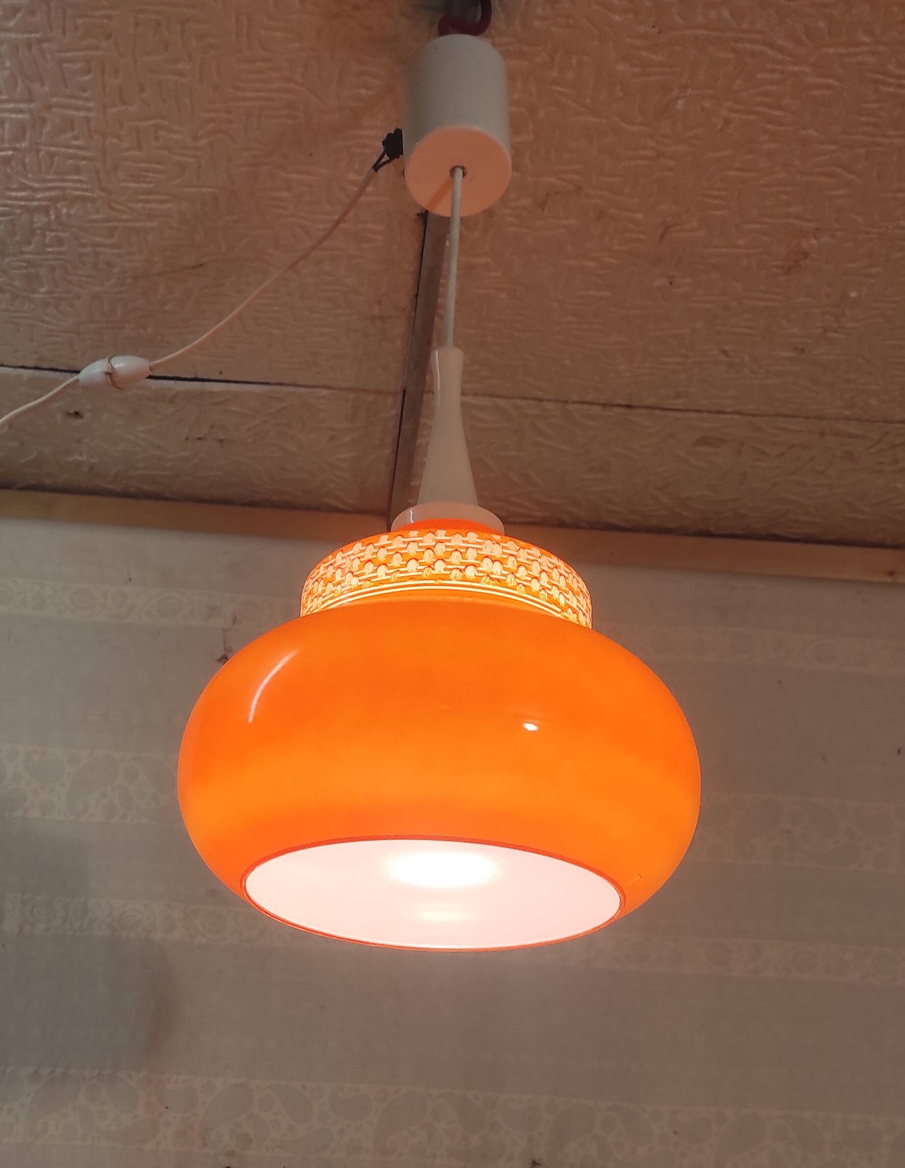 Orange vintage suspension - 1960s/70s