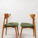 Scandinavian design dining room chairs in green velvet, set of 4