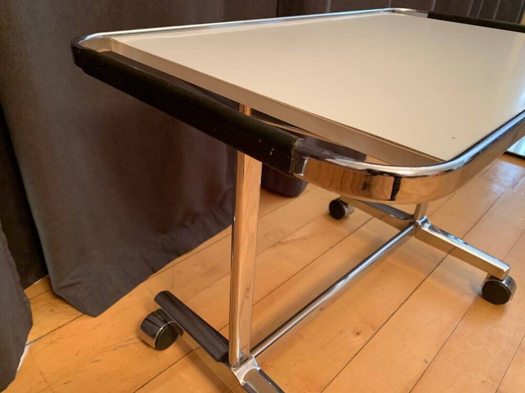 Side mobile table, 1970s