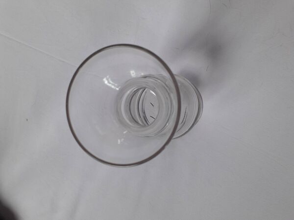 Vase vintage en verre ciselé
