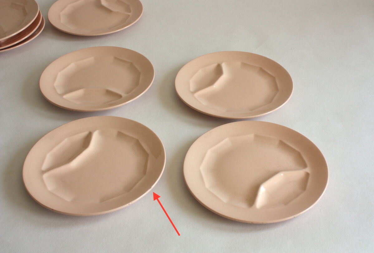 8 plates pink 50's Digoin