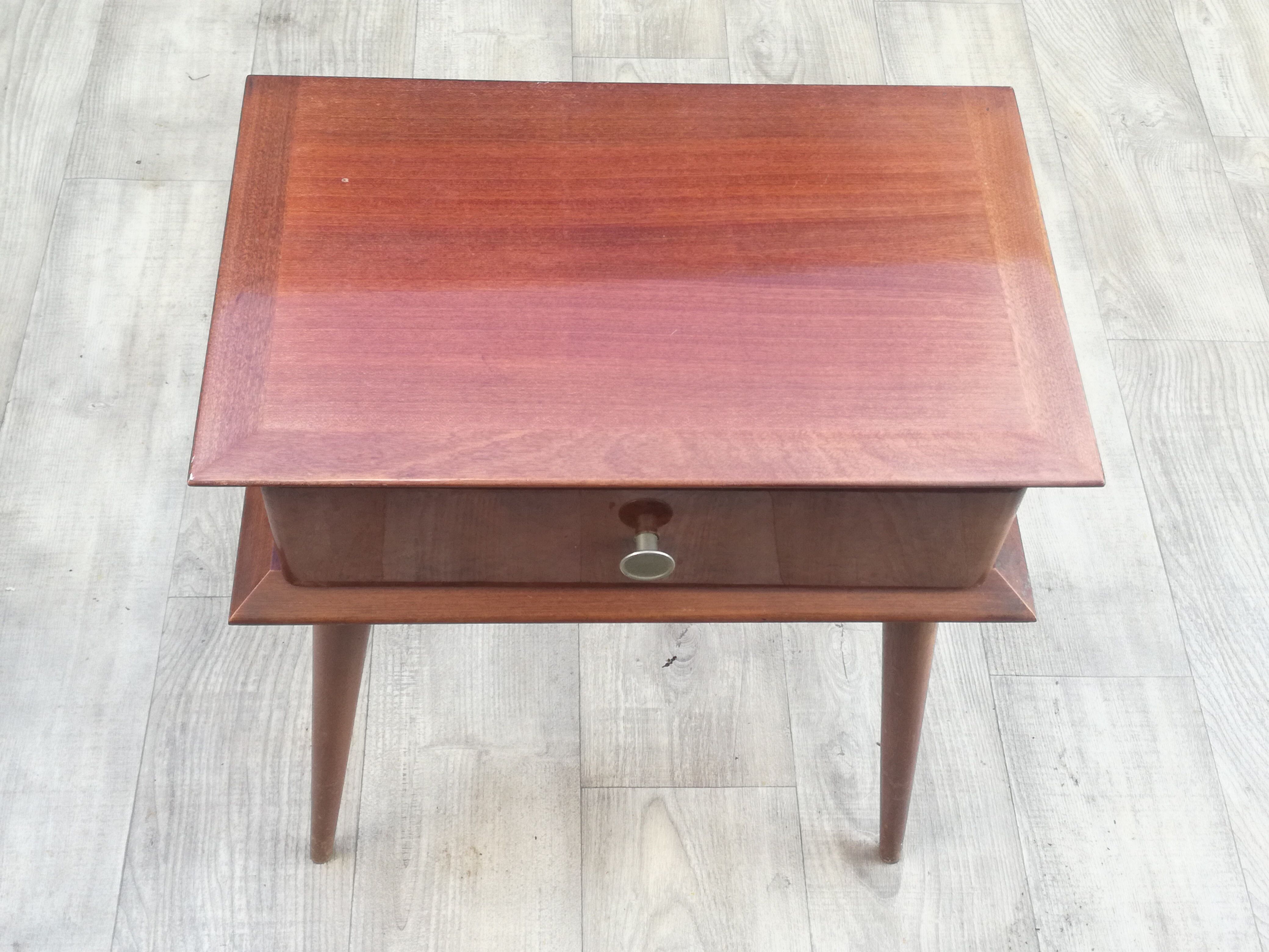 Bedside compass feet