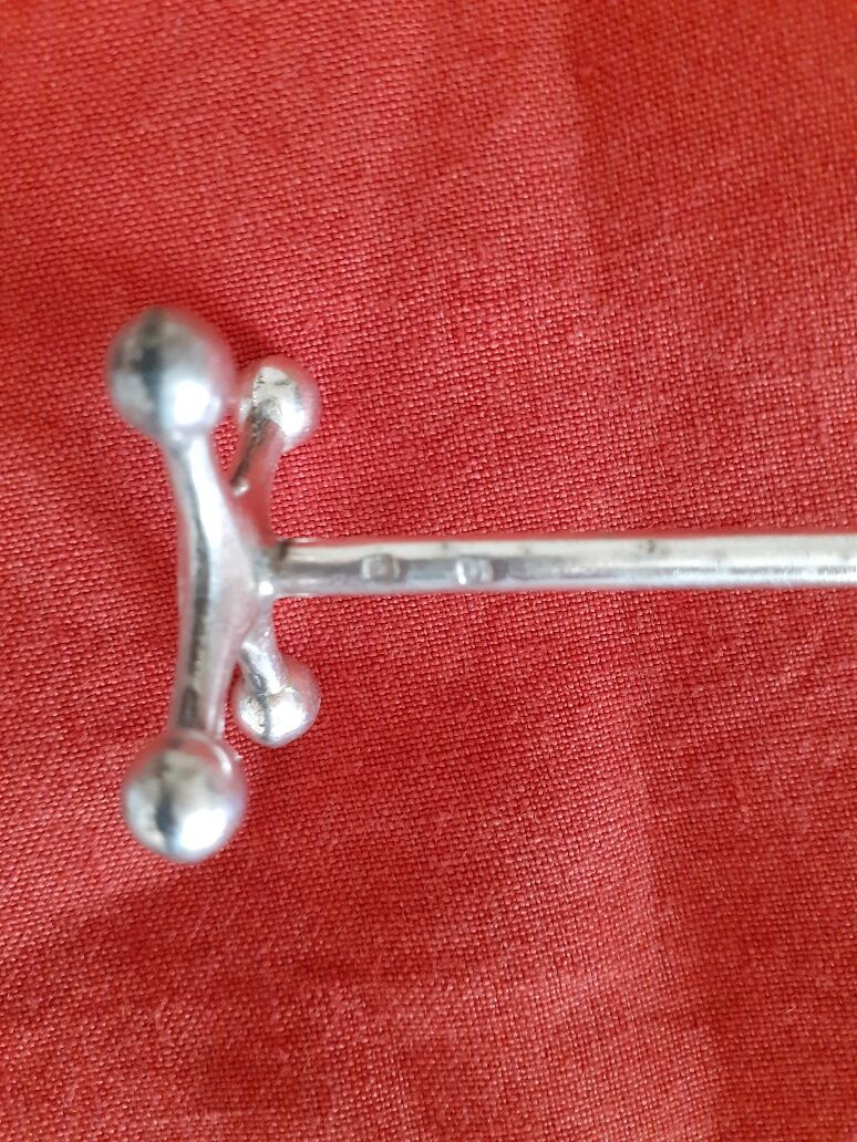 Batch of 12 silver metal knife holders