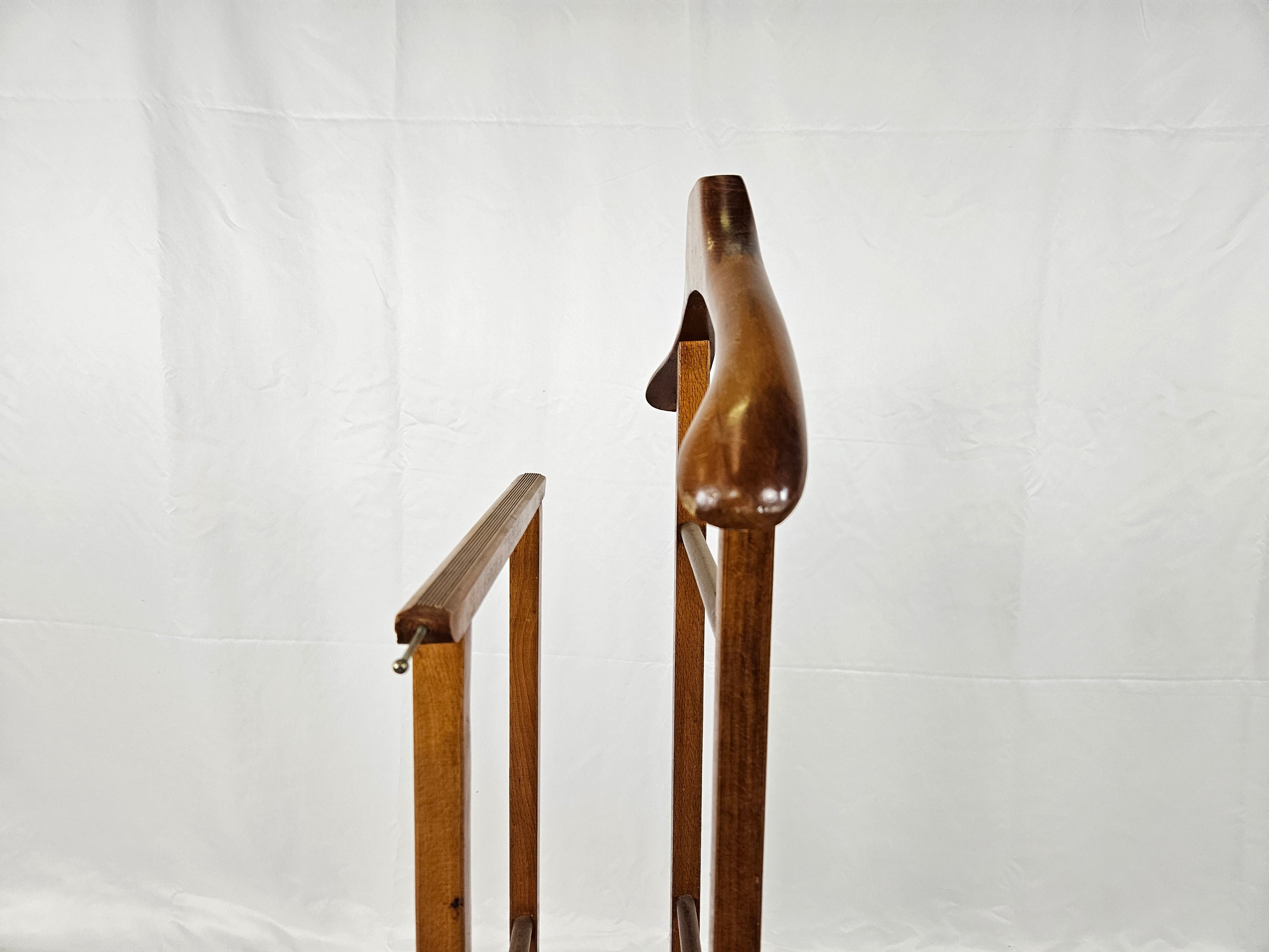 Valet vintage en bois années 1980