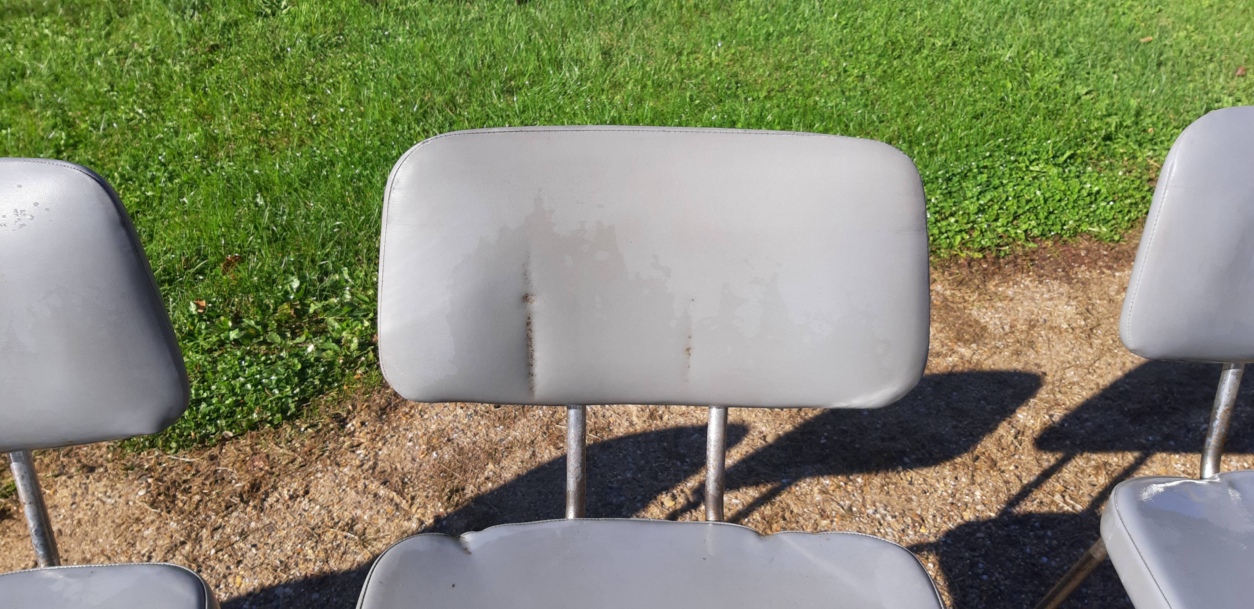 6 Pullman chairs
