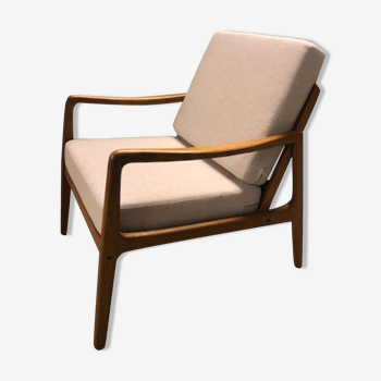 Danish MidCentury Teak Easy Chair by Ole Wanscher FD-109