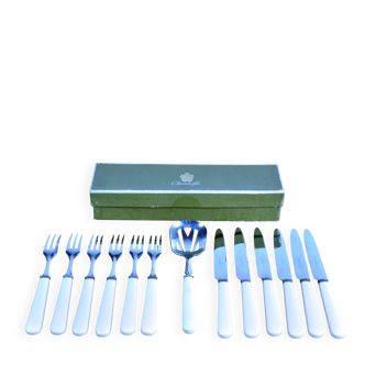 Christofle dessert cutlery, ivory handle, 19th century.