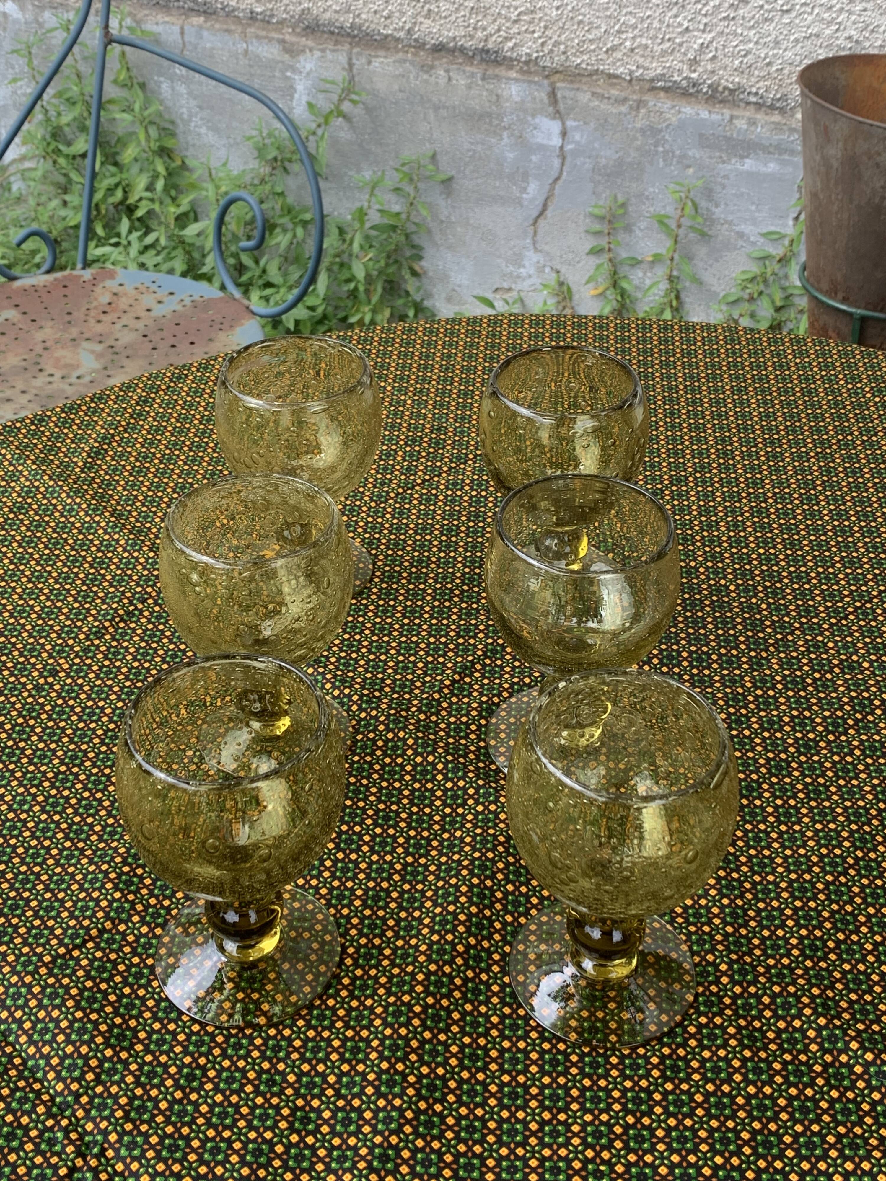 6 wine glasses in khaki green hand-blown glass, large model, vintage