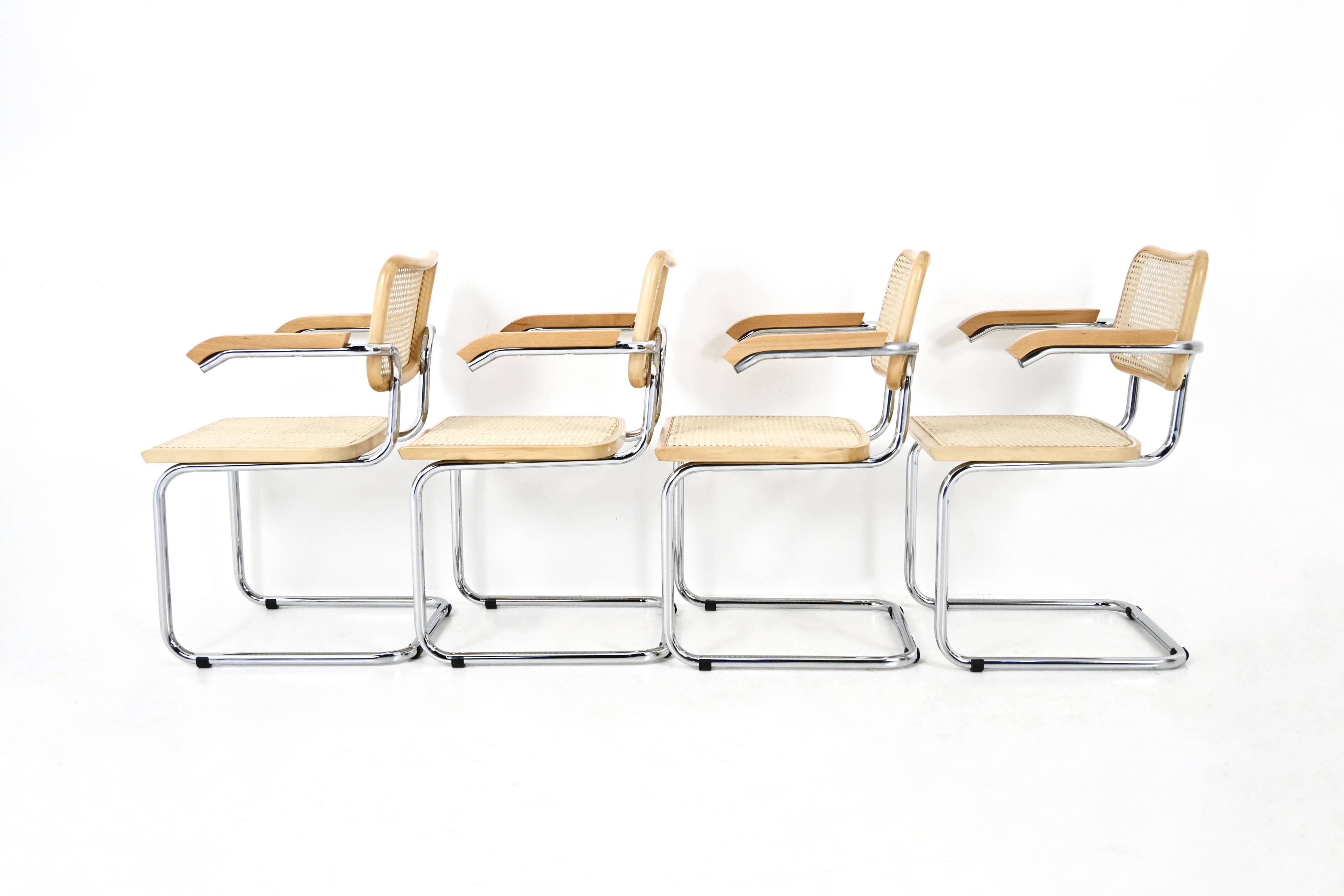 Ensemble de 4 Chaises Style B32 par Marcel Breuer