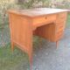 Bureau de secrétaire vintage en chêne pieds compas.
