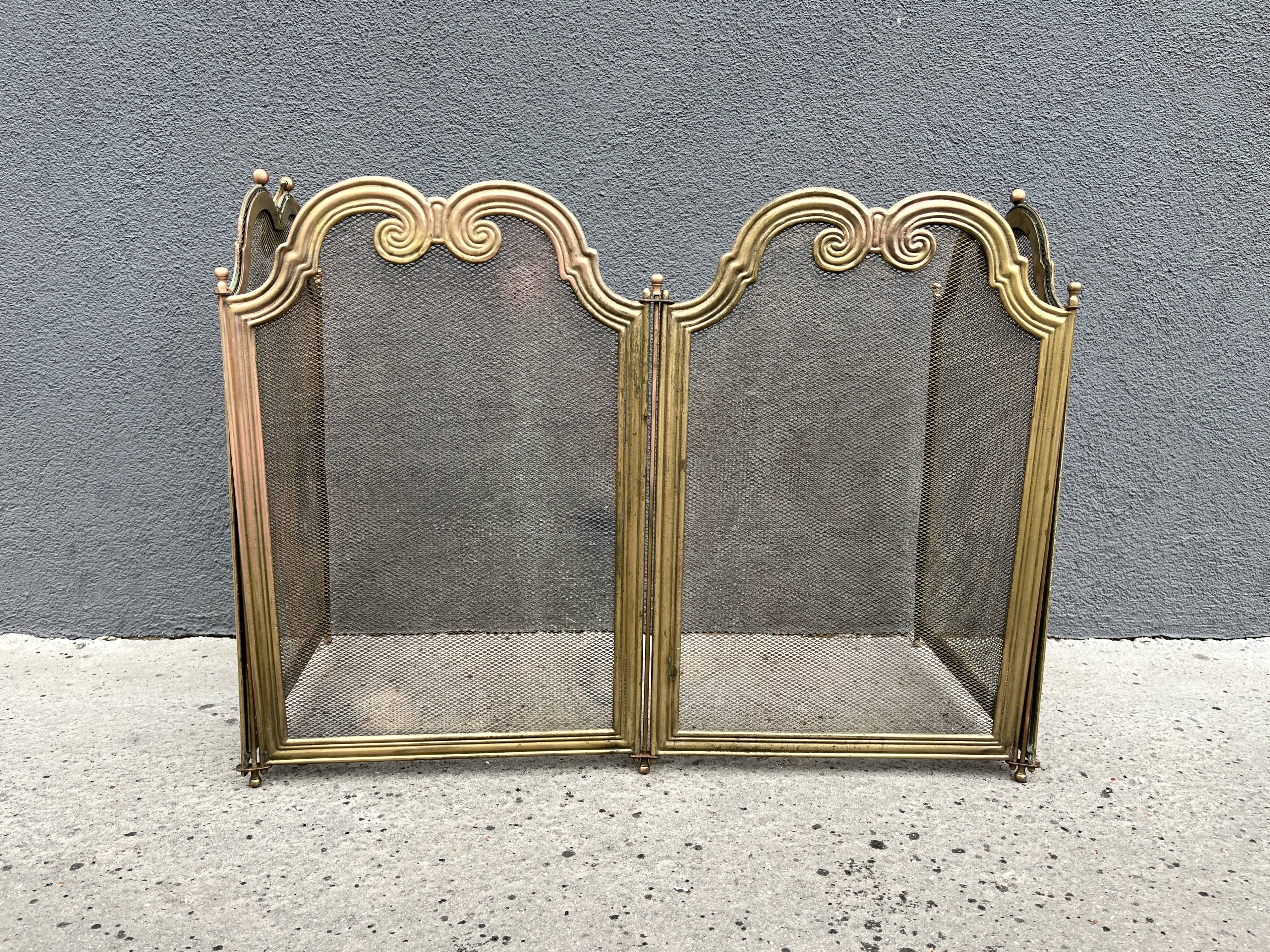 Antique brass fireplace screen from the 1920s, 4-panel fireplace screen