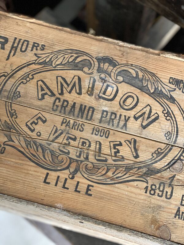Ancienne caisse en bois vintage amidon