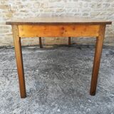 Farm table