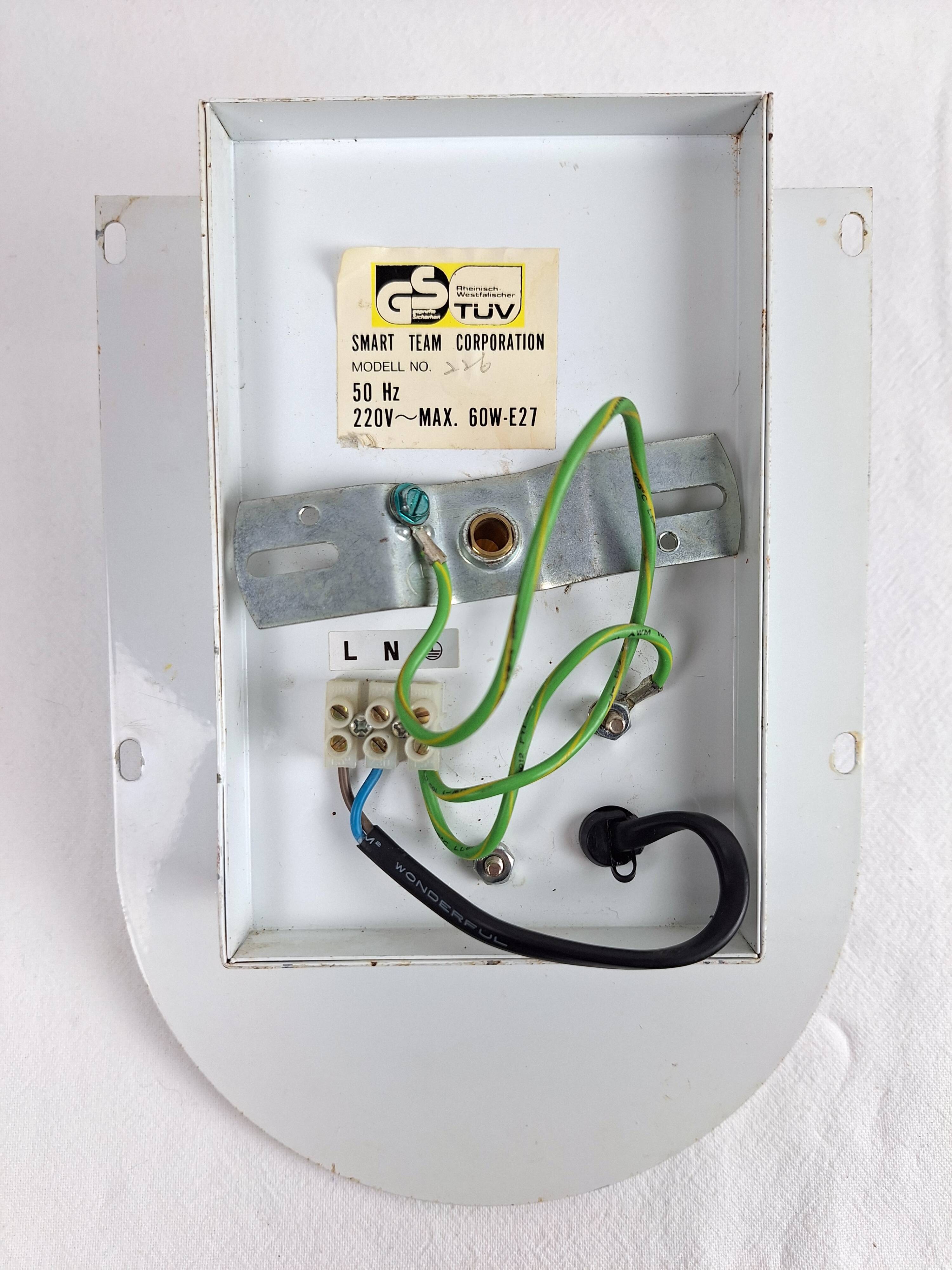 Vintage Herda Memphis wall light 1970s