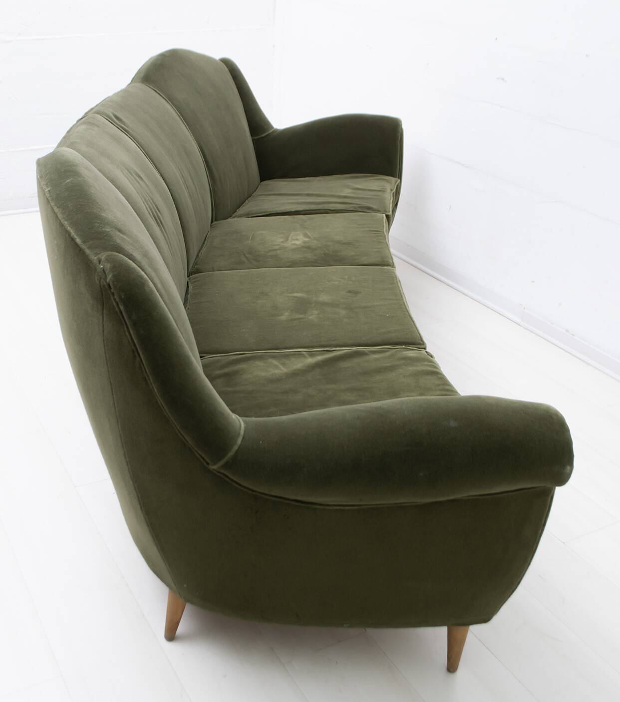 Mid-Century Modern Italian Velvet Curved Sofa, 1950s