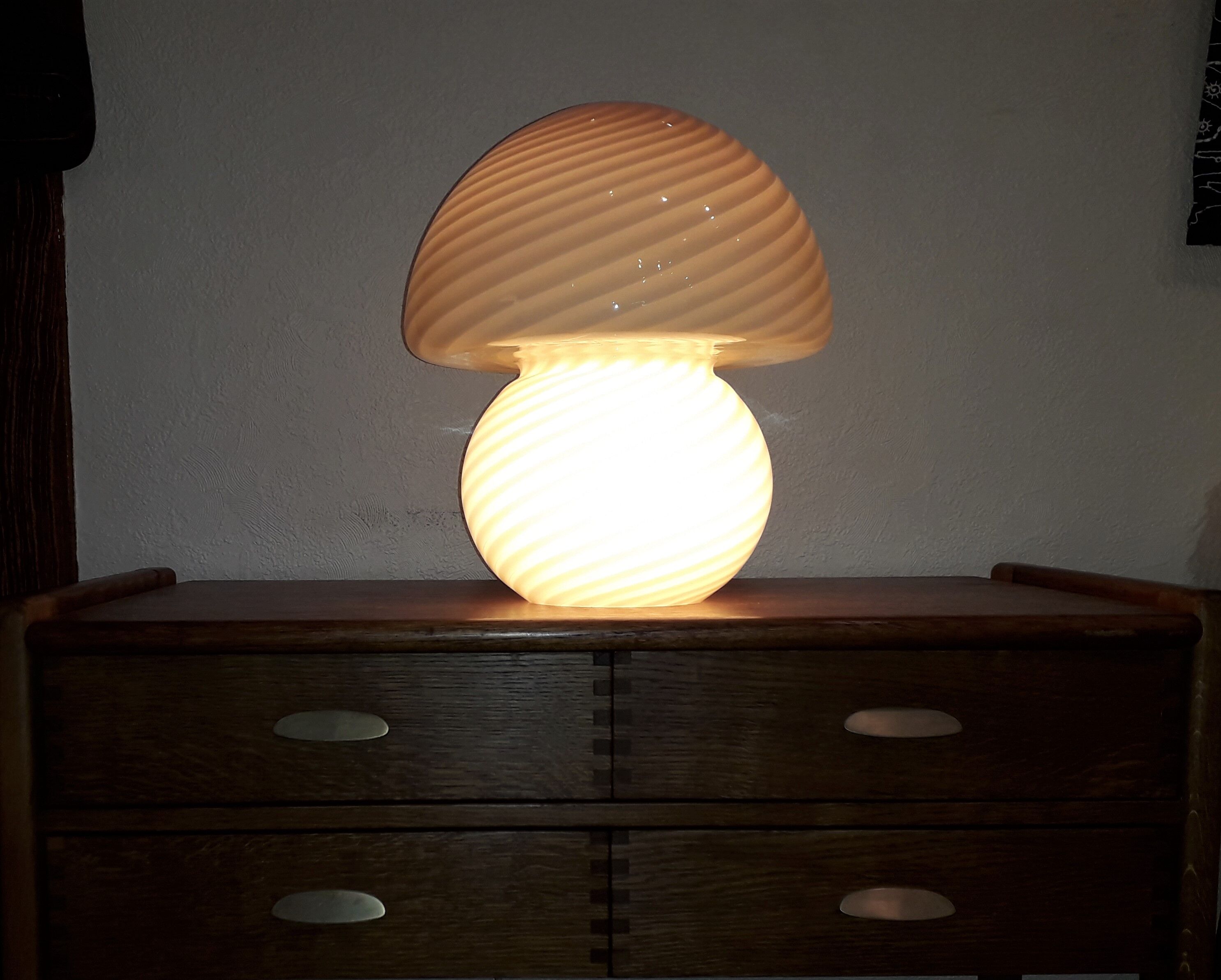 Murano mushroom lamp