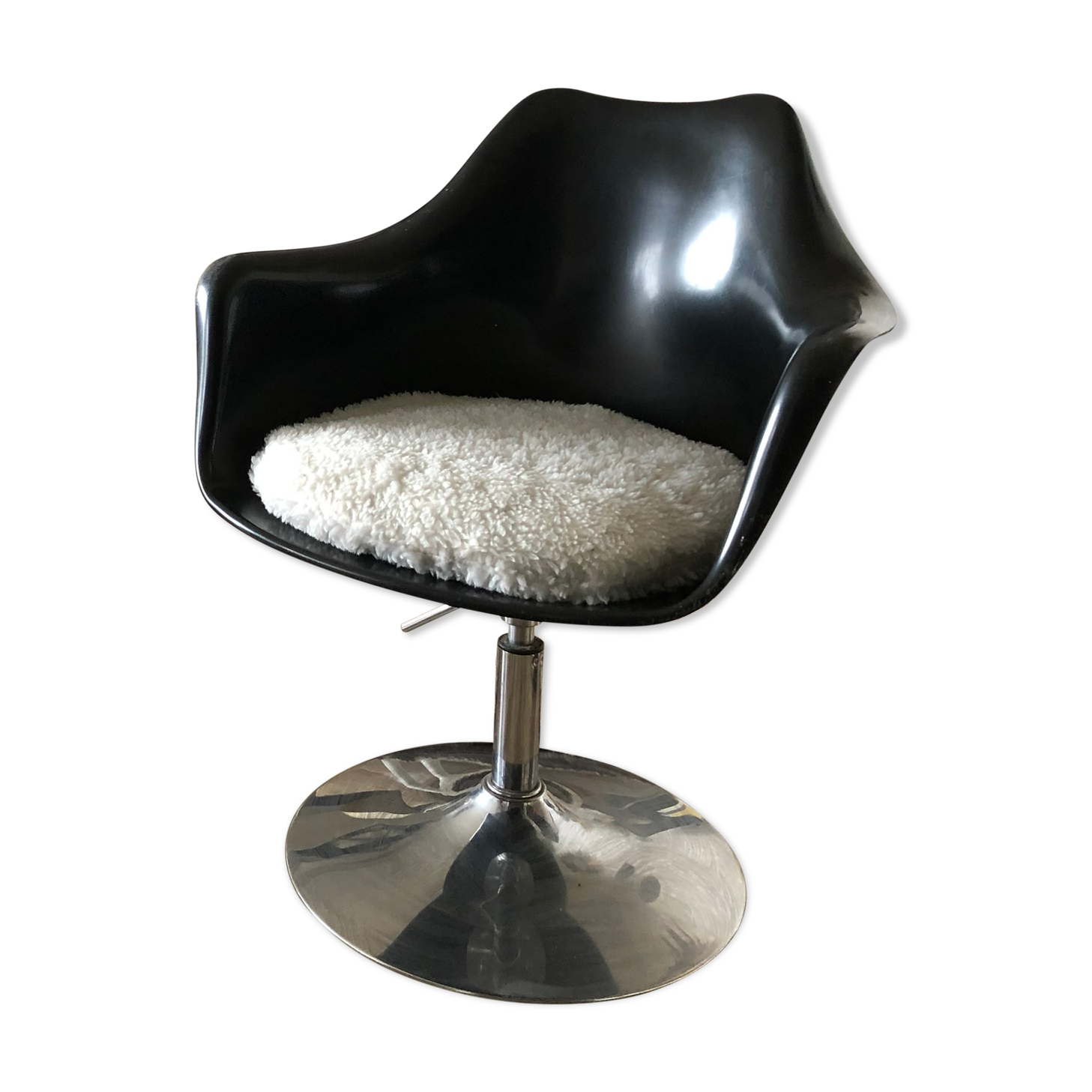 Vintage chair foot tulip