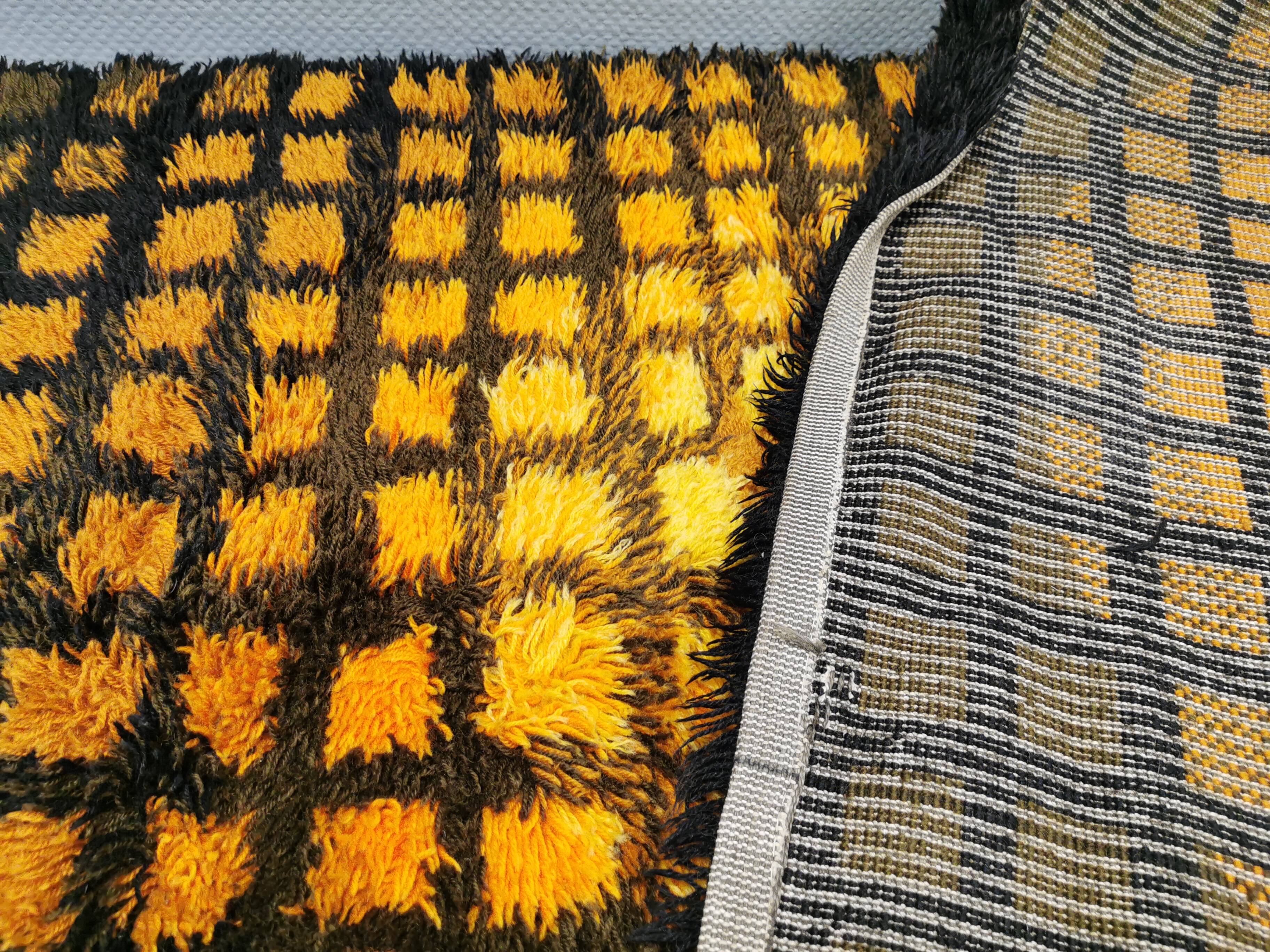 Rya wool rug, designed by the world-famous Verner Panton (1926-1998)