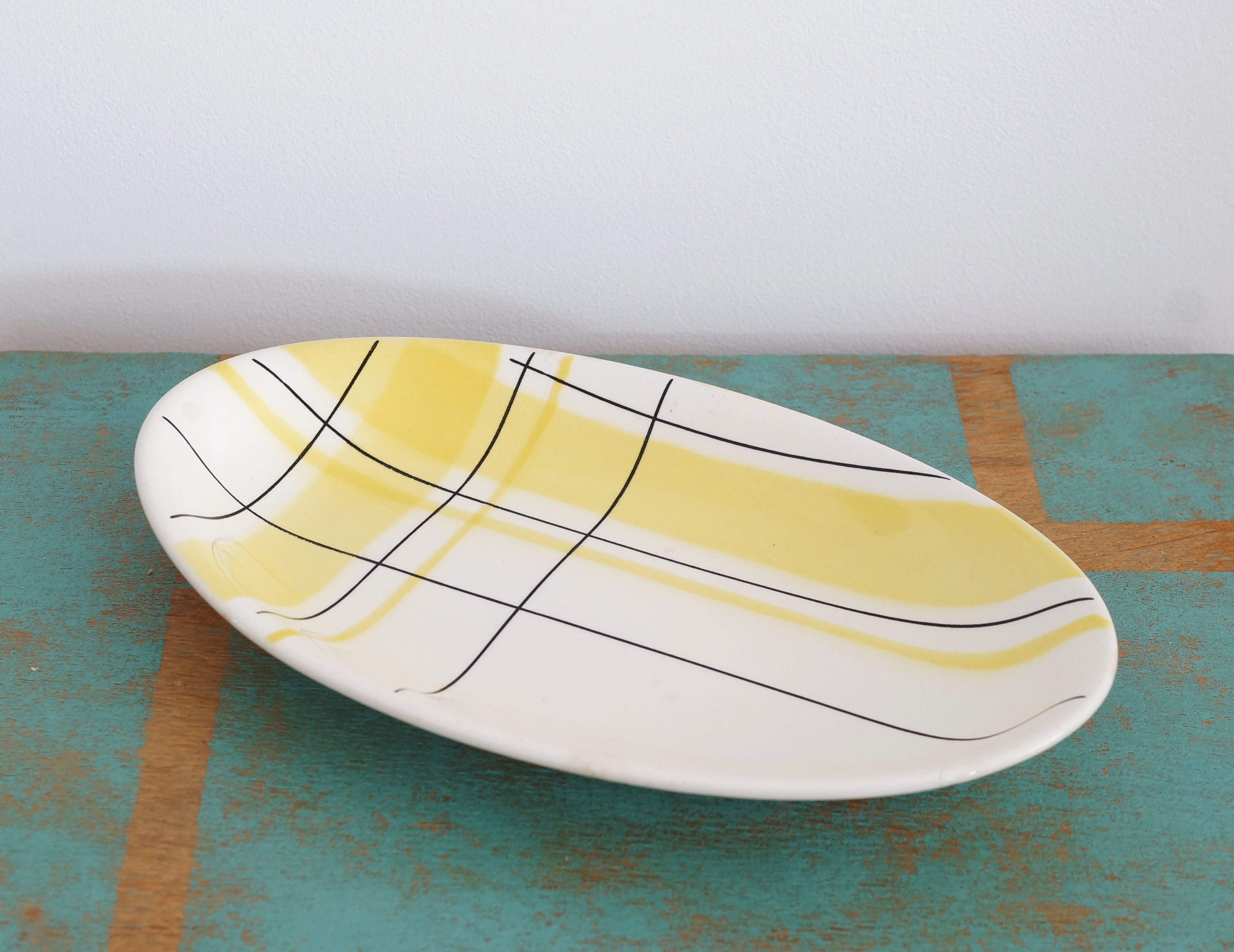 Ravier Salins oval yellow model "Montreal"