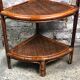 Corner shelf in rattan 70