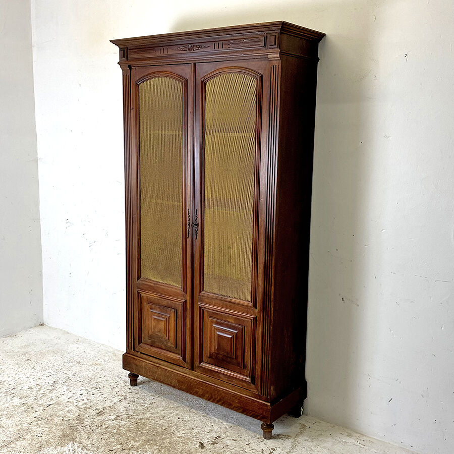 30-year screened bookcase