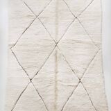 Beni Ouarain ecru Berber rug with black engraved diamonds 299x206cm