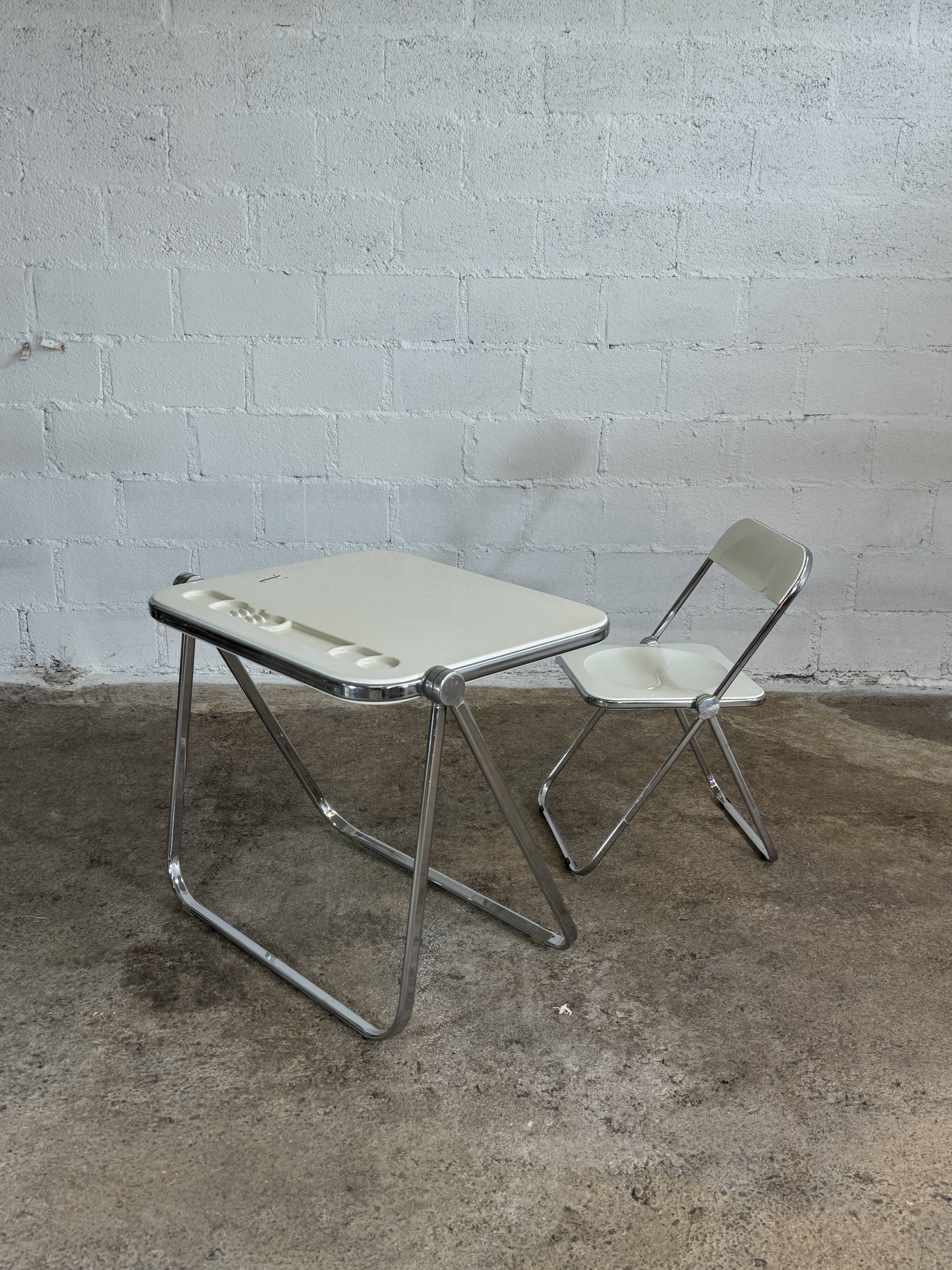 Platone Castelli desk and chair set