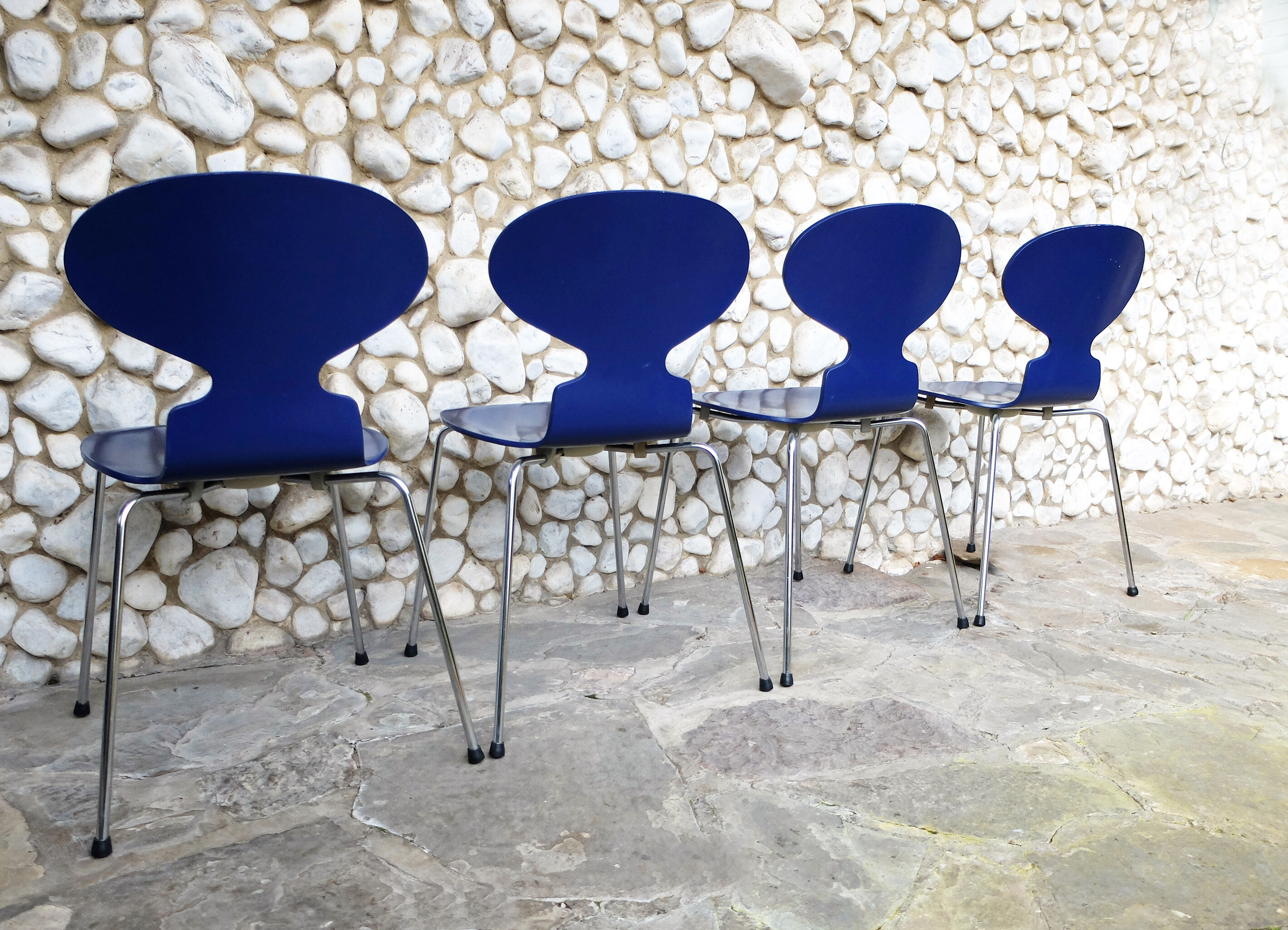 Suite of 4 ant chairs 3101 series 7 Arne Jacobsen for Fritz Hansen Ant chair