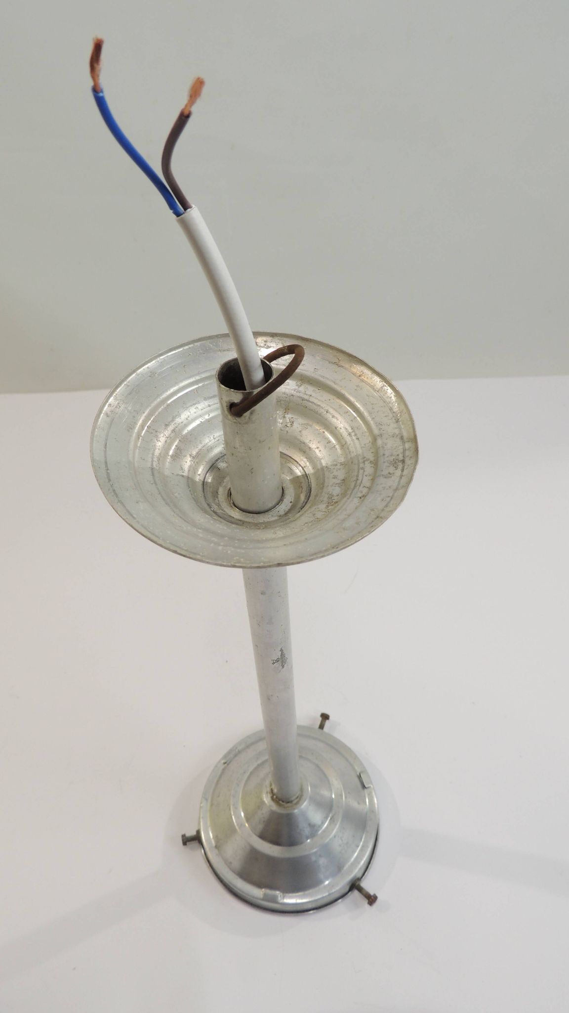 Vintage suspension in aluminum metal and opaline glass globe – Industrial design