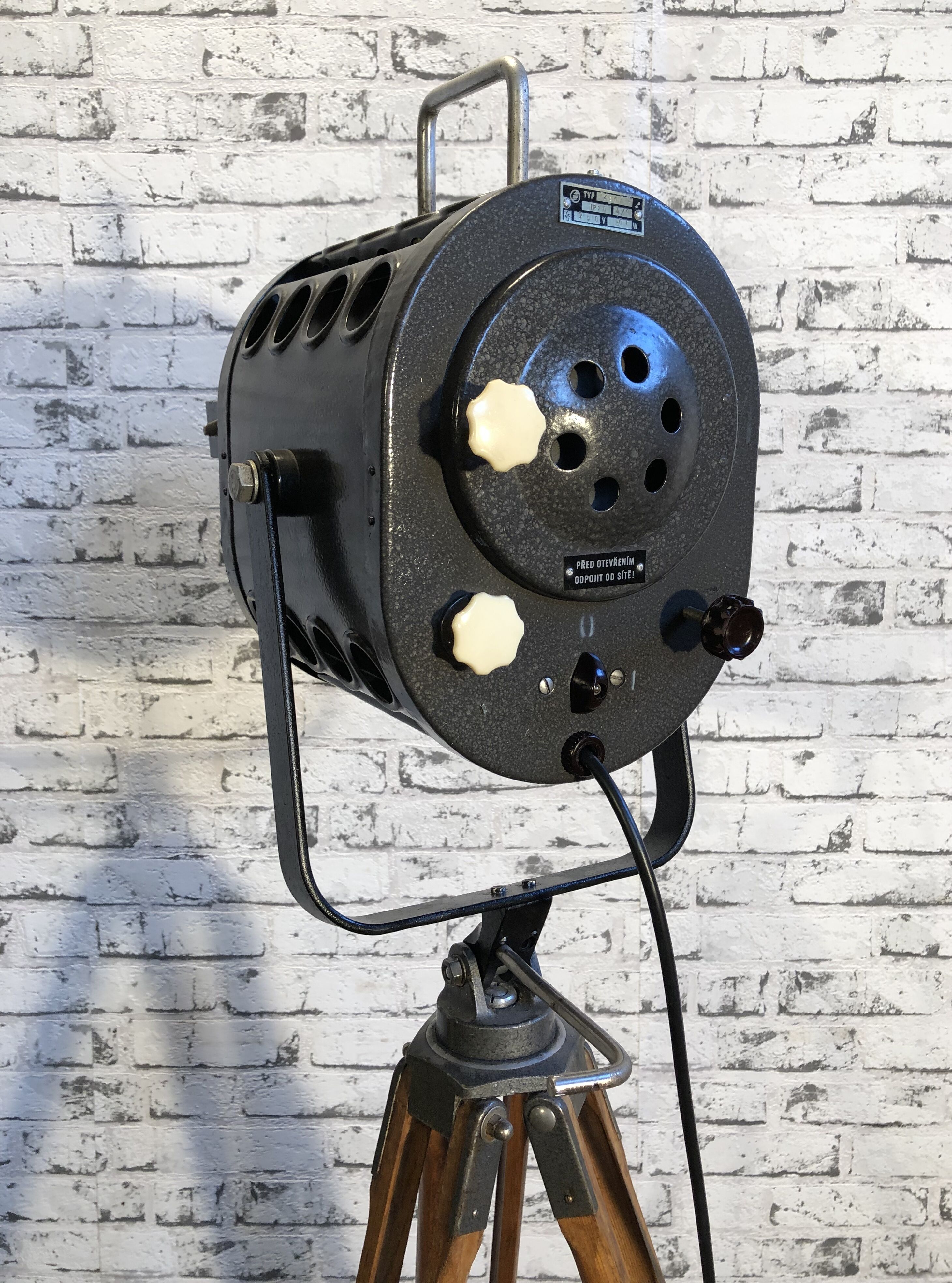 Projecteur de théâtre sur trépied vintage, années 1960