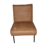 Fauteuil bas type chauffeuse couleur caramel de 1960 skaï marron