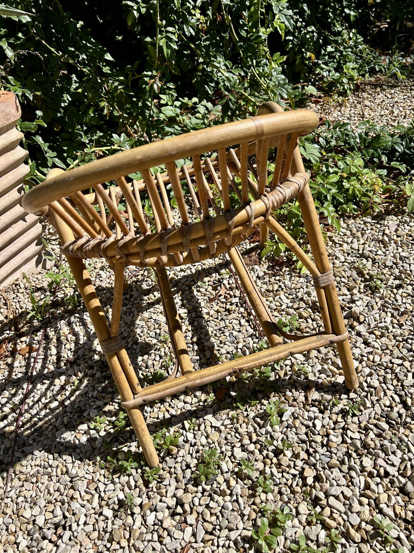 Petit fauteuil en rotin enfant