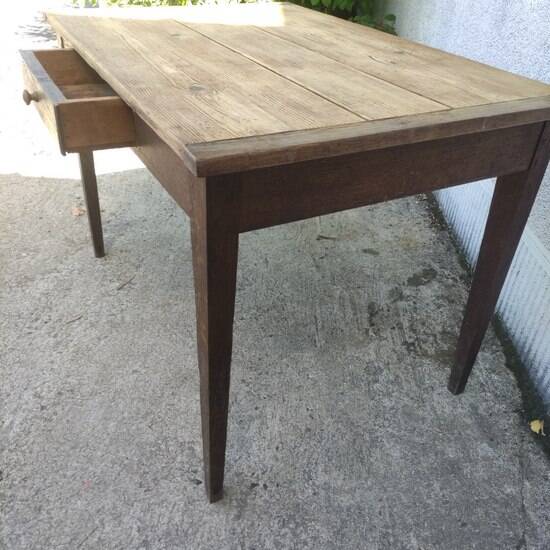 Farm table
