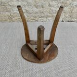 Wooden tripod stool, handle