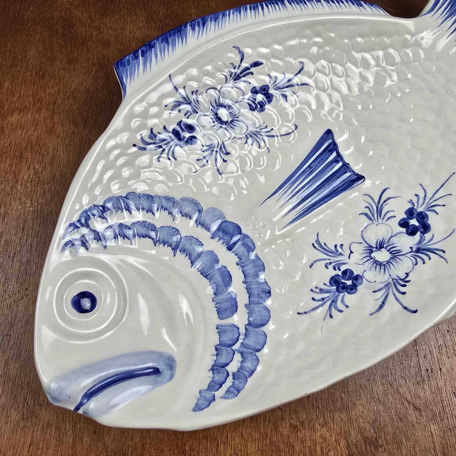 Elegant large vintage fish platter Portugal – Cobalt blue ceramic – 45 cm