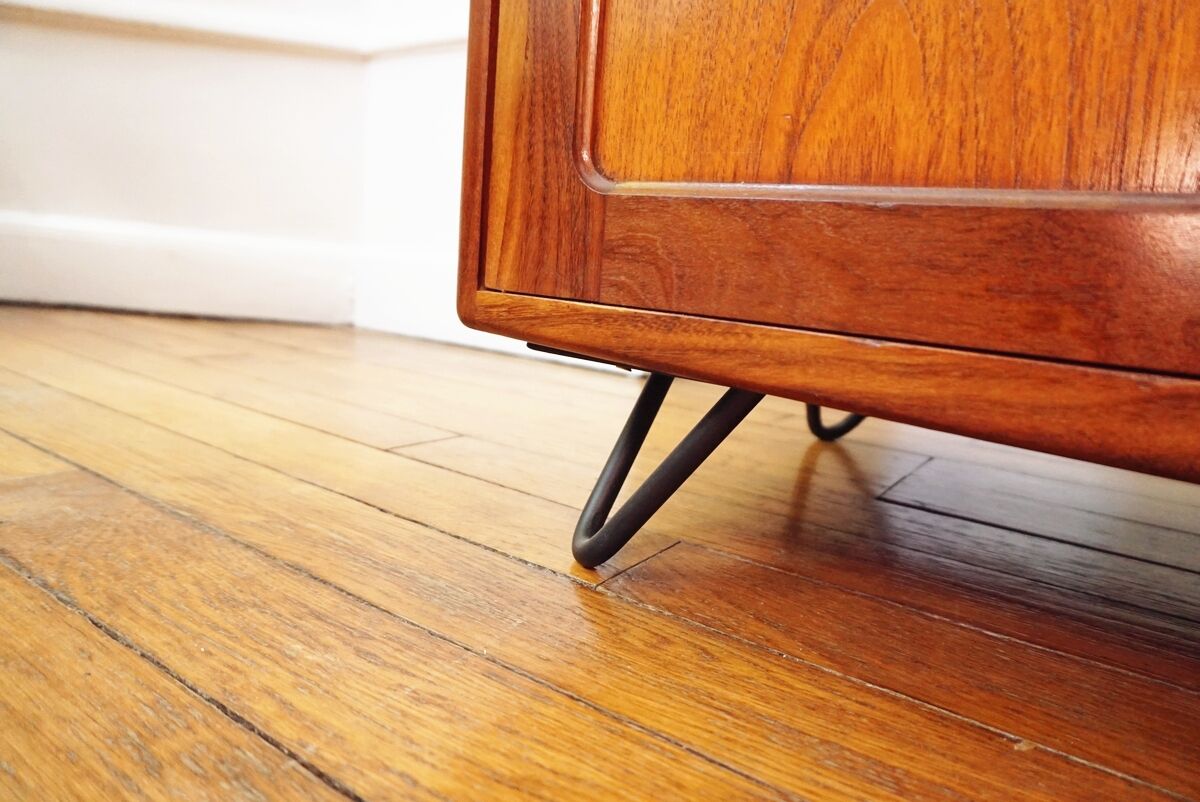 G plan teak sidebody