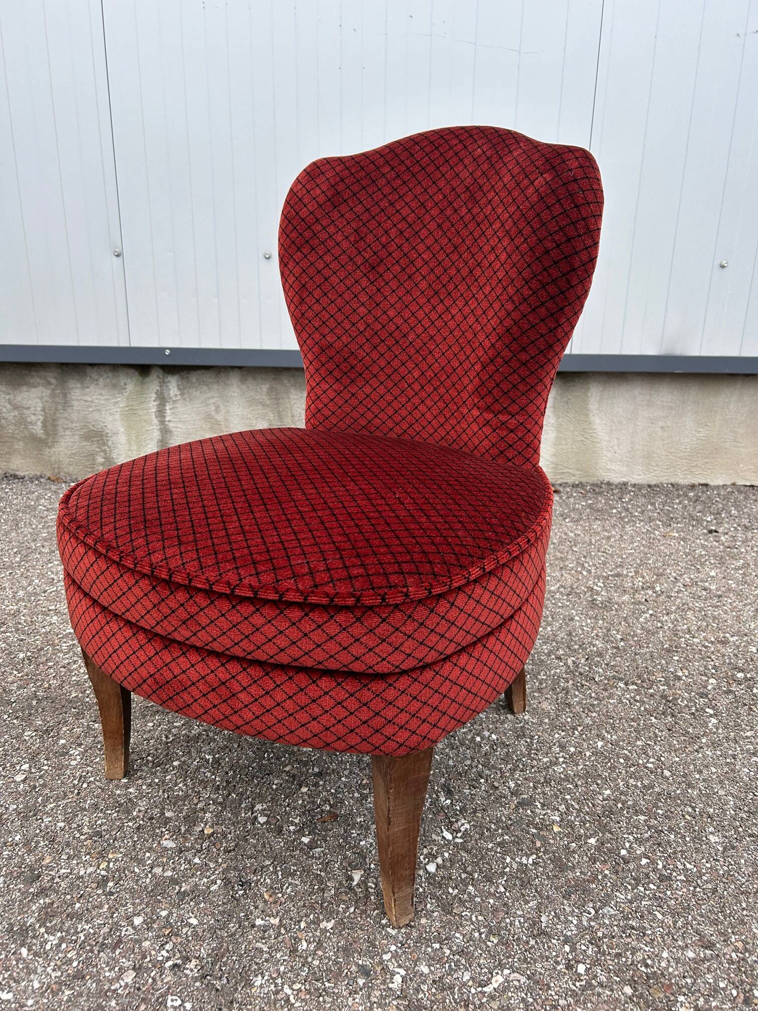 pair of red velvet toad armchairs