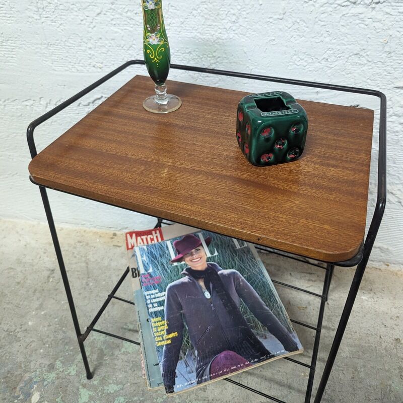 Vintage magazine harness