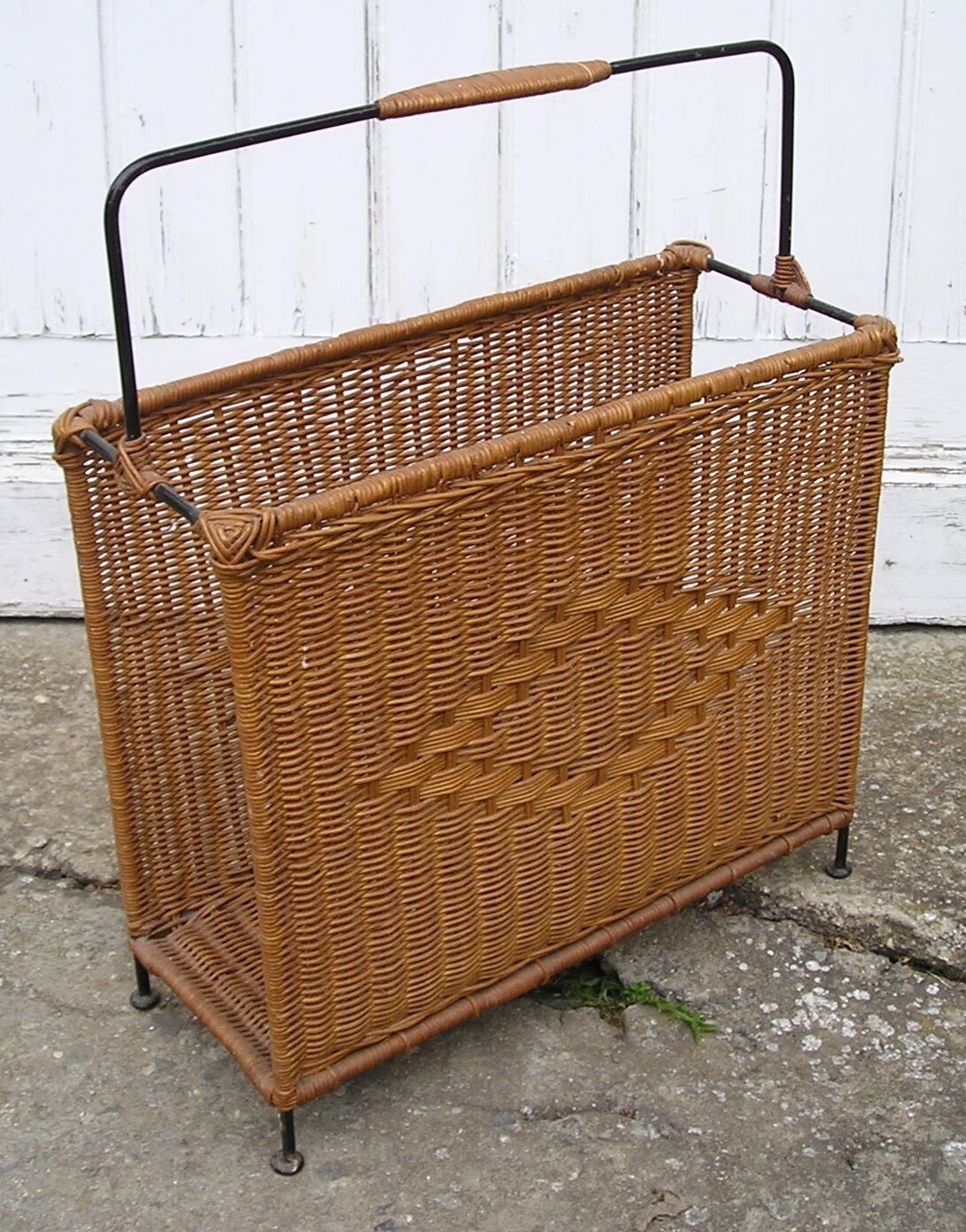 Door magazines in wicker and metal, vintage 60s - 70s